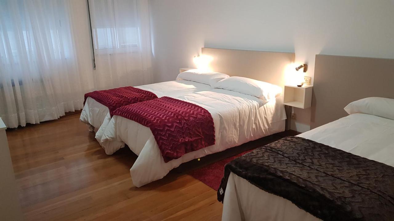 Apartamentos Shalom Ribadeo Eksteriør billede